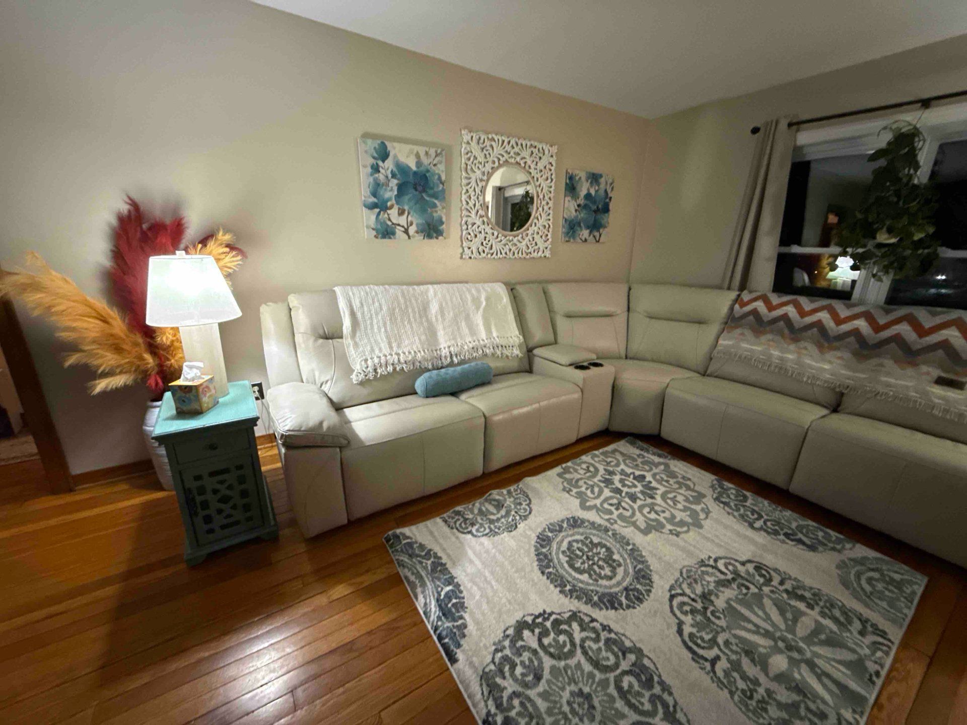 Original room before AI design transformation